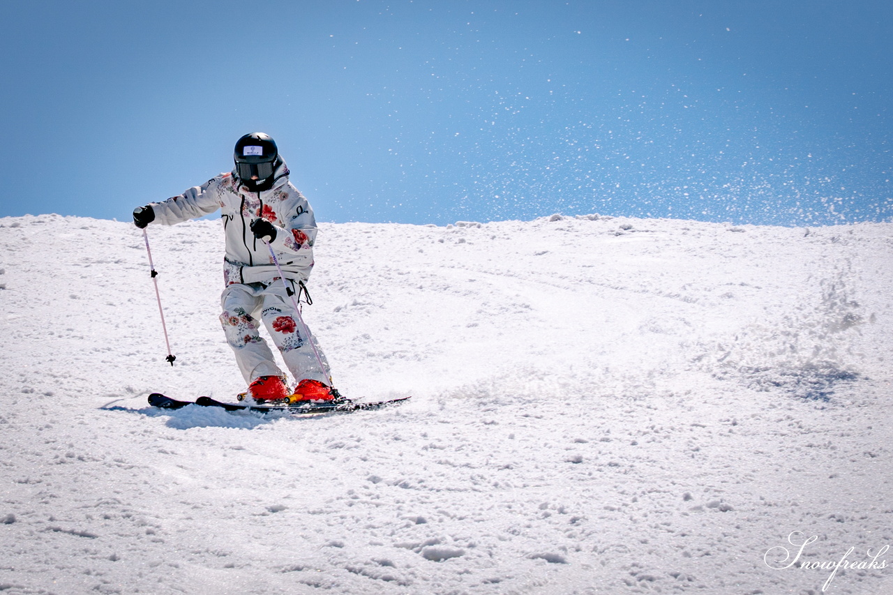 キロロリゾート｜ポカポカ陽気で絶好の春スキー日和♪こんな日は、みんなで思いっきり春雪を満喫しましょう！